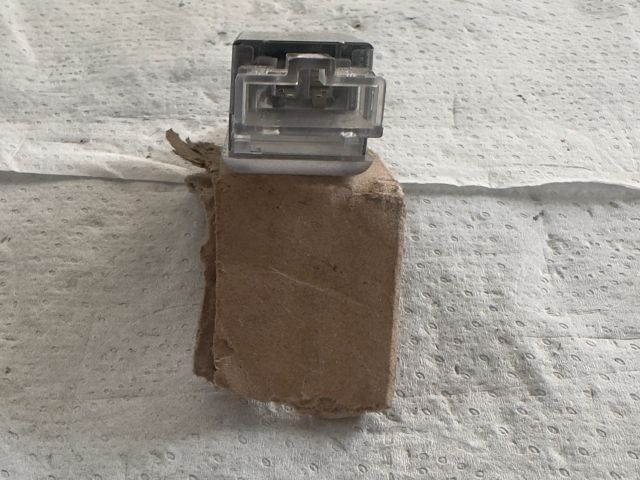 bontott VW GOLF VI Kesztyűtartó Világítás