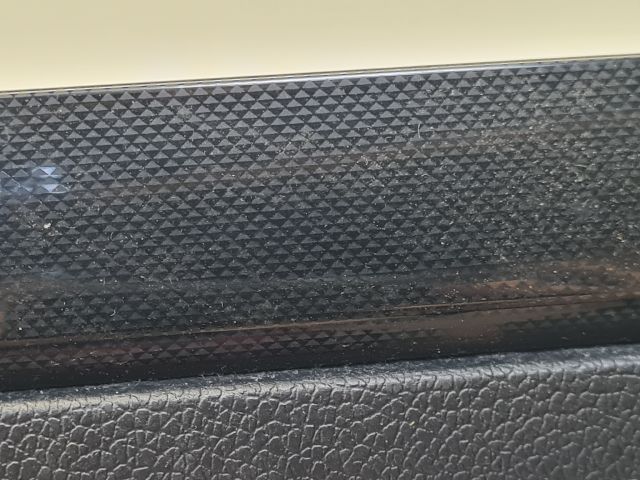 bontott VW GOLF VI Kesztyűtartó