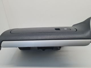 bontott VW GOLF VI Kesztyűtartó