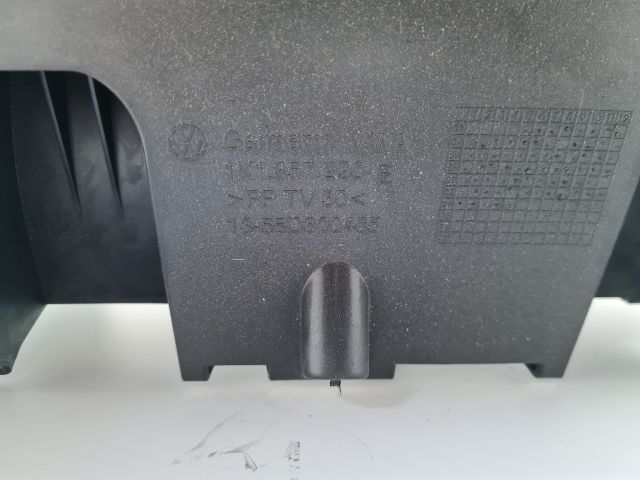 bontott VW GOLF VI Kesztyűtartó