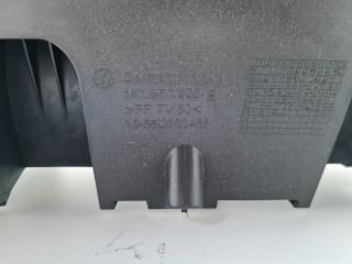 bontott VW GOLF VI Kesztyűtartó