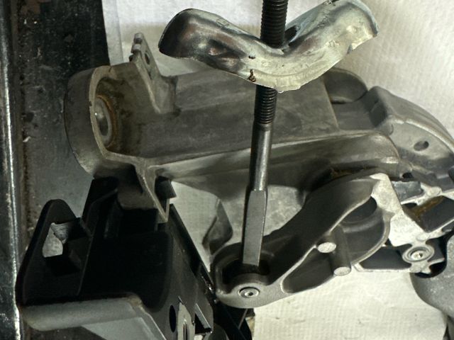 bontott VW GOLF VI Kézifék Kar