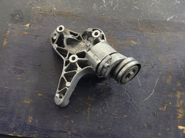 bontott VW GOLF VI Klímakompresszor Tartó Bak