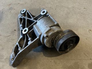 bontott VW GOLF VI Klímakompresszor Tartó Bak