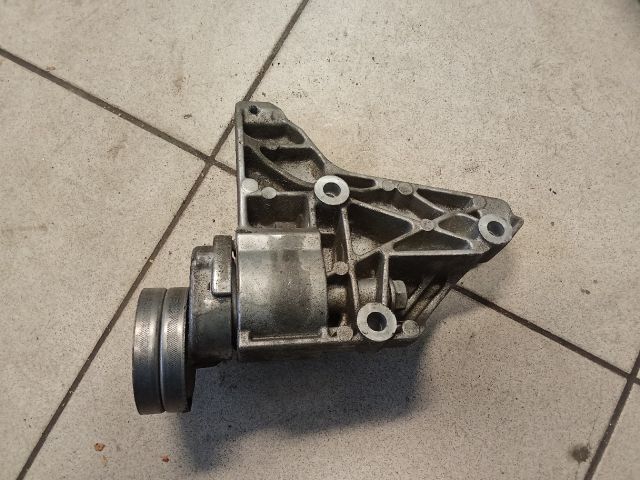 bontott VW GOLF VI Klímakompresszor Tartó Bak