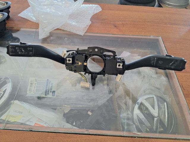 bontott VW GOLF VI Komplett Kormánykapcsoló (Bajuszkapcsoló)