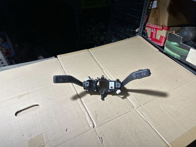 bontott VW GOLF VI Komplett Kormánykapcsoló (Bajuszkapcsoló)