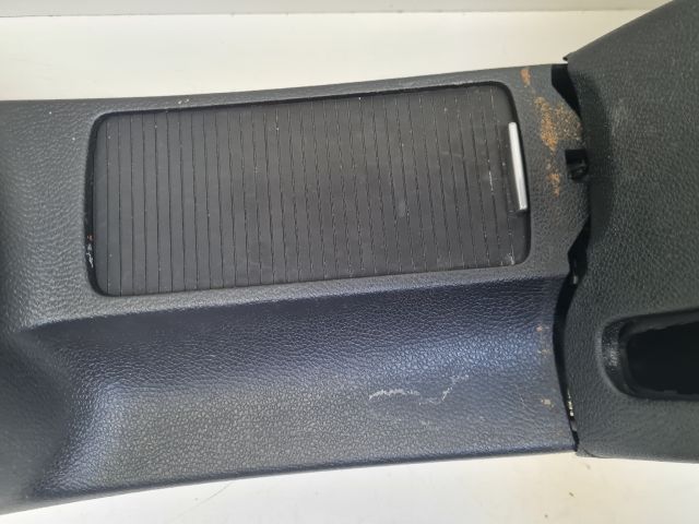 bontott VW GOLF VI Könyöklő