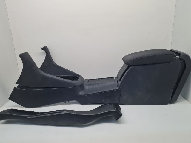 bontott VW GOLF VI Könyöklő