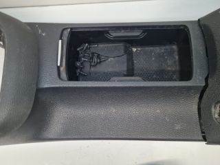 bontott VW GOLF VI Könyöklő