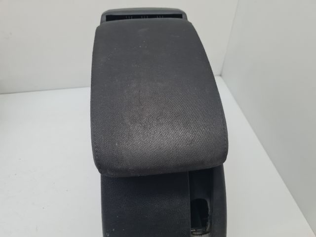 bontott VW GOLF VI Könyöklő