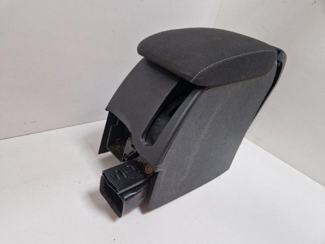 bontott VW GOLF VI Könyöklő