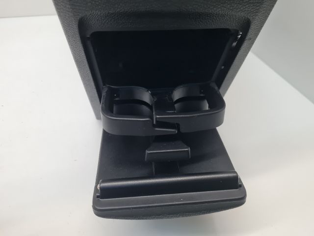 bontott VW GOLF VI Könyöklő