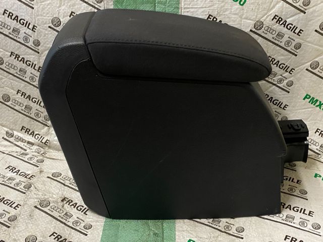 bontott VW GOLF VI Könyöklő