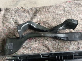 bontott VW GOLF VI Könyöklő