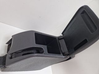 bontott VW GOLF VI Könyöklő