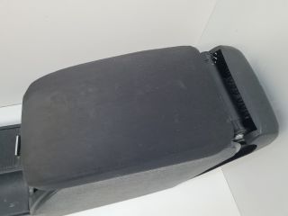 bontott VW GOLF VI Könyöklő