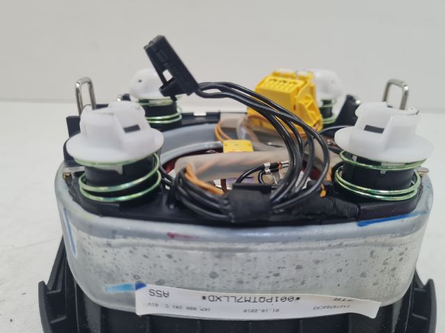 bontott VW GOLF VI Kormánylégzsák