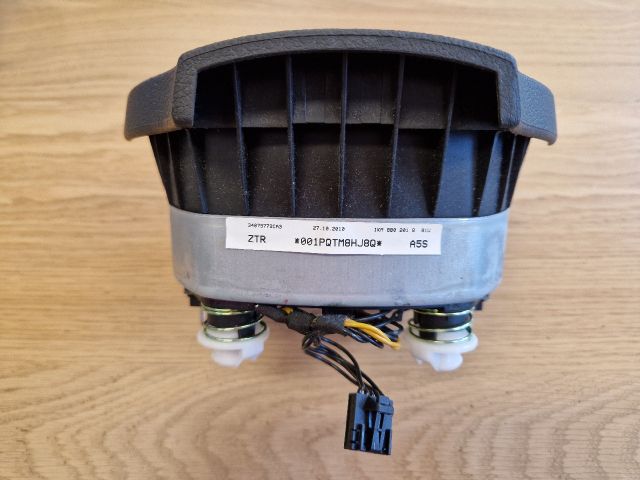 bontott VW GOLF VI Kormánylégzsák