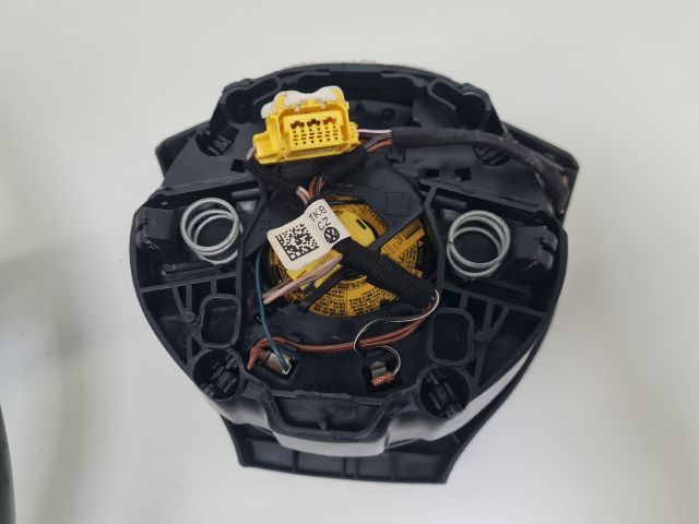 bontott VW GOLF VI Kormánylégzsák