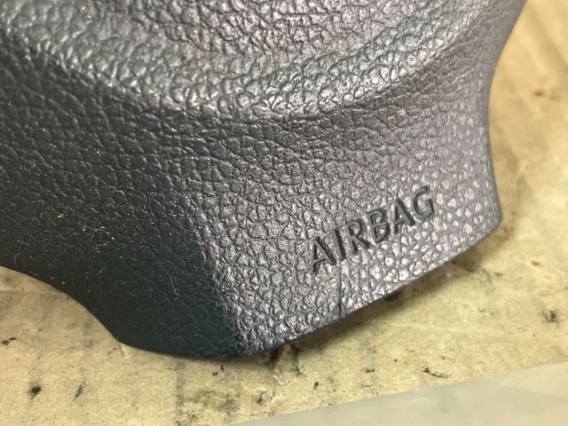 bontott VW GOLF VI Kormánylégzsák