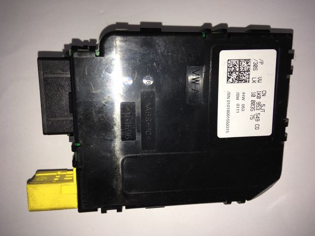 bontott VW GOLF VI Kormányoszlop Vezérlő