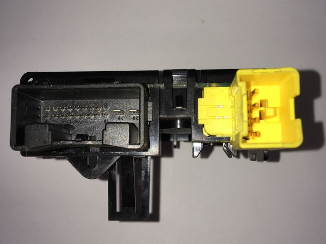 bontott VW GOLF VI Kormányoszlop Vezérlő