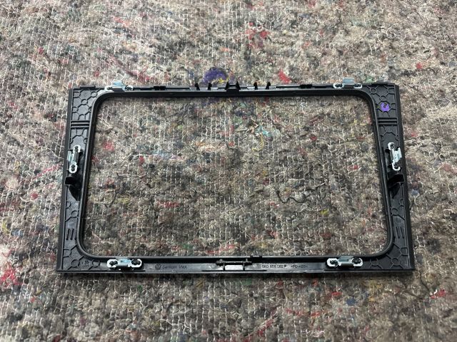 bontott VW GOLF VI Középkonzol Keret