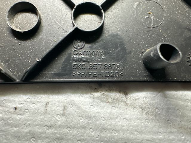 bontott VW GOLF VI Középkonzol Keret