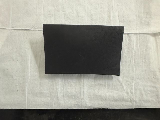 bontott VW GOLF VI Középkonzol Keret