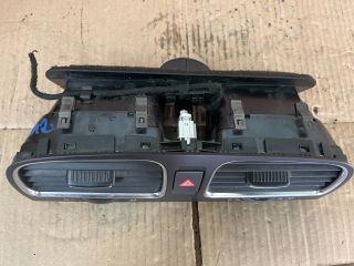 bontott VW GOLF VI Középső Szellőző
