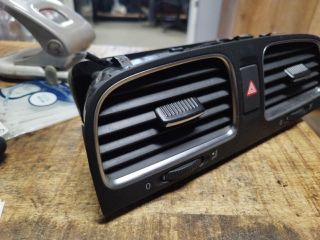 bontott VW GOLF VI Középső Szellőző