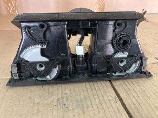 bontott VW GOLF VI Középső Szellőző