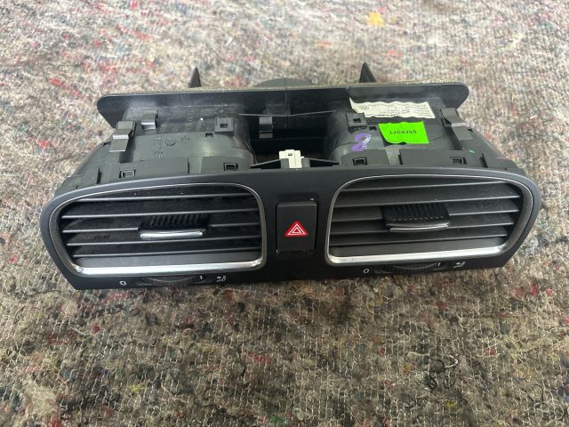 bontott VW GOLF VI Középső Szellőző