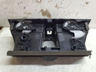 bontott VW GOLF VI Középső Szellőző