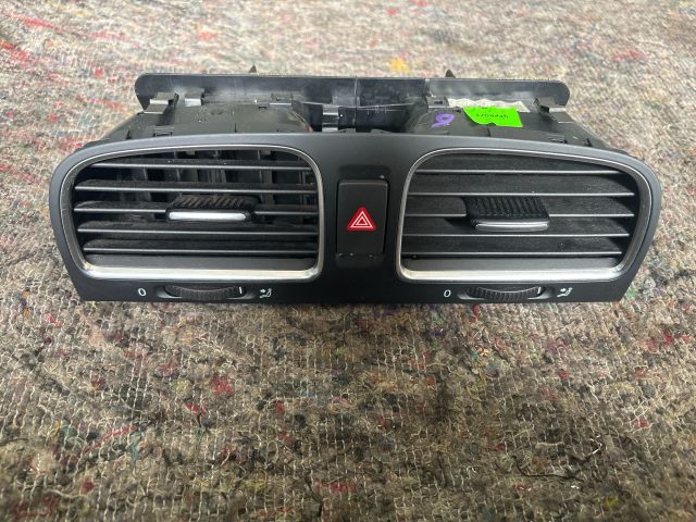 bontott VW GOLF VI Középső Szellőző