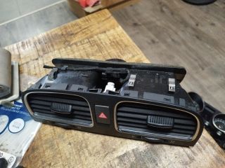 bontott VW GOLF VI Középső Szellőző