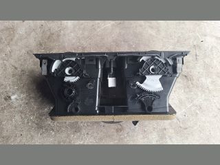 bontott VW GOLF VI Középső Szellőző