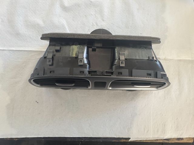 bontott VW GOLF VI Középső Szellőző