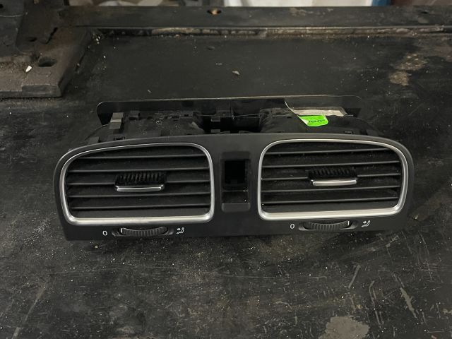 bontott VW GOLF VI Középső Szellőző