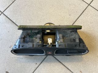 bontott VW GOLF VI Középső Szellőző