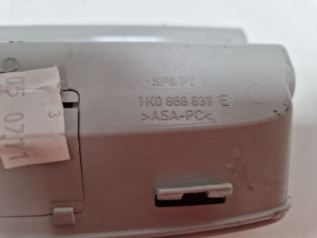 bontott VW GOLF VI Középső Szemüvegtartó