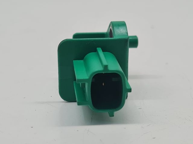 bontott VW GOLF VI Központi Ütközés Érzékelő