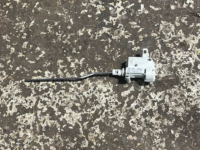 bontott VW GOLF VI Központizár Motor Tankajtó