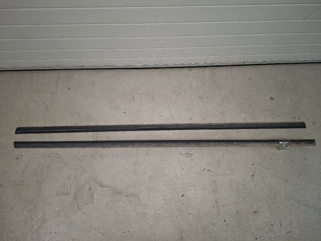 bontott VW GOLF VI Küszöb Díszléc Szett