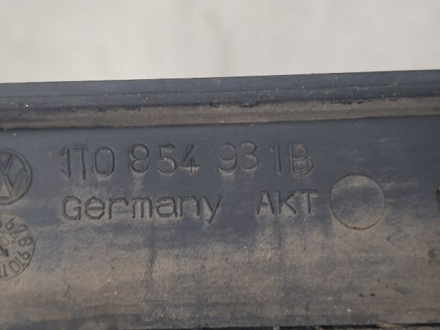 bontott VW GOLF VI Küszöb Díszléc Szett