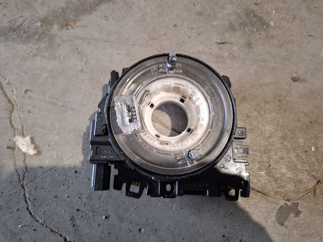 bontott VW GOLF VI Légzsák Átvezető Szalagkábel