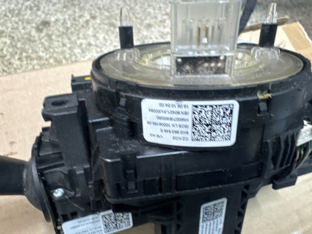 bontott VW GOLF VI Légzsák Átvezető Szalagkábel