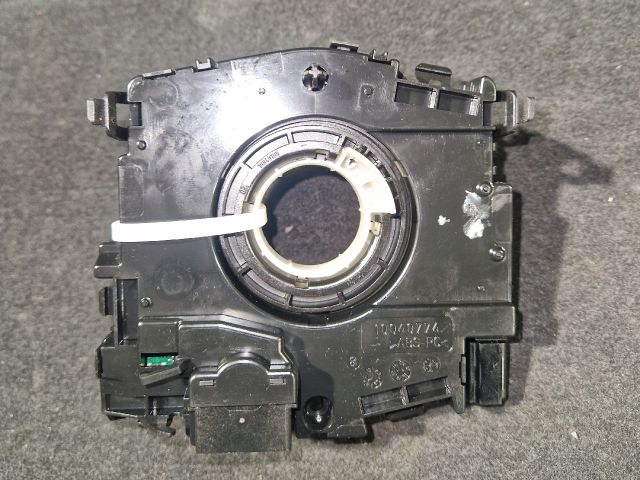 bontott VW GOLF VI Légzsák Átvezető Szalagkábel