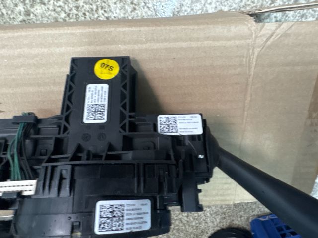 bontott VW GOLF VI Légzsák Átvezető Szalagkábel